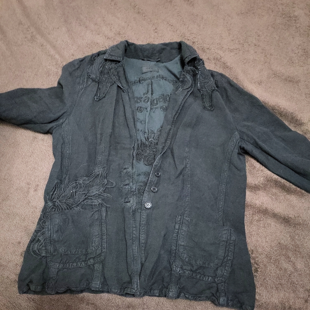 Woman's veste